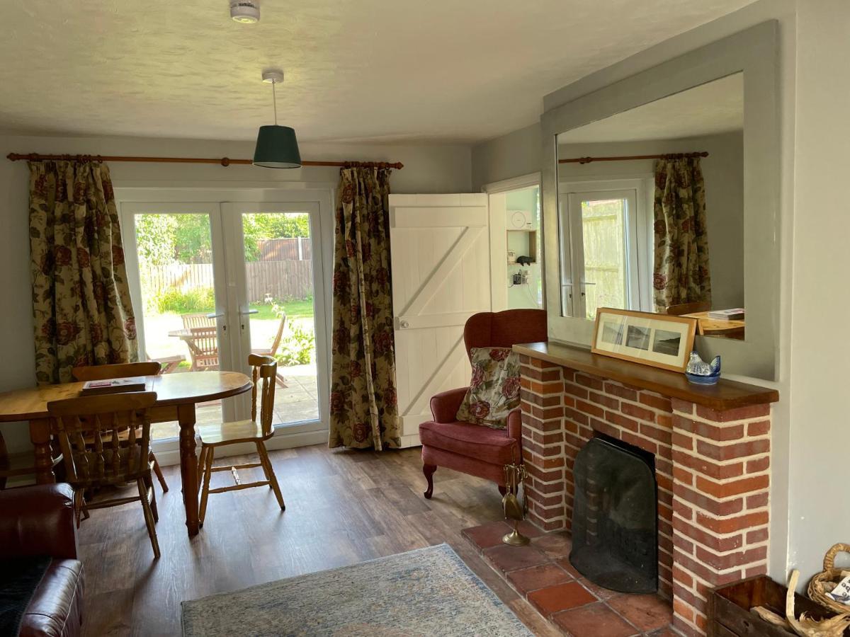Betty'S Cottage - Traditional Norfolk Farm Cottage Swafield Exterior foto